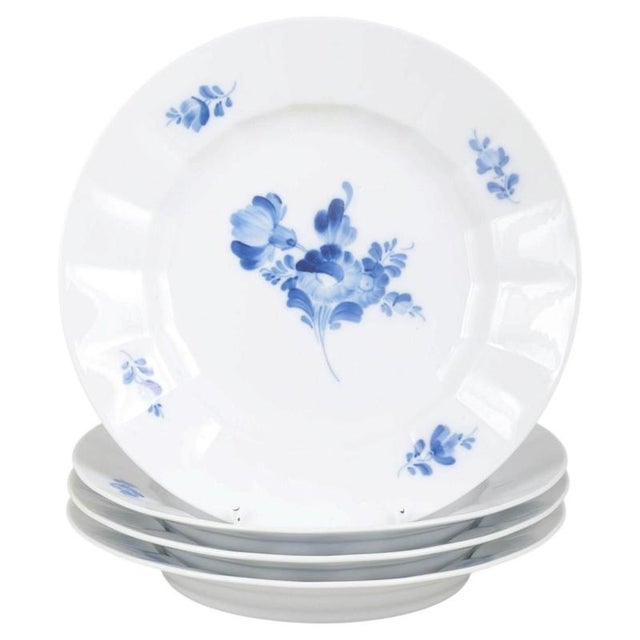 1990s Vintage Porcelain Dinner Plates from Royal Copenhagen, 1990s, Set of 4 For Sale - Image 5 of 5