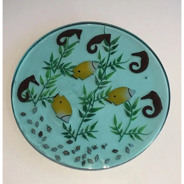 Plastic 1970s Resin Plates with Incrusted Seahorses, Fish, Algues and Shells - Set of 4 For Sale - Image 7 of 13