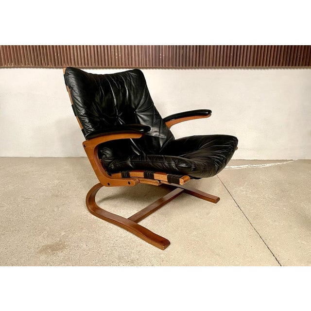 1960s Set of Scandinavian Cantilever Leather Lounge Chair with Ottoman attributed to Elsa & Nordahl Solheim for Rybo Rykken, 1960s For Sale - Image 5 of 18