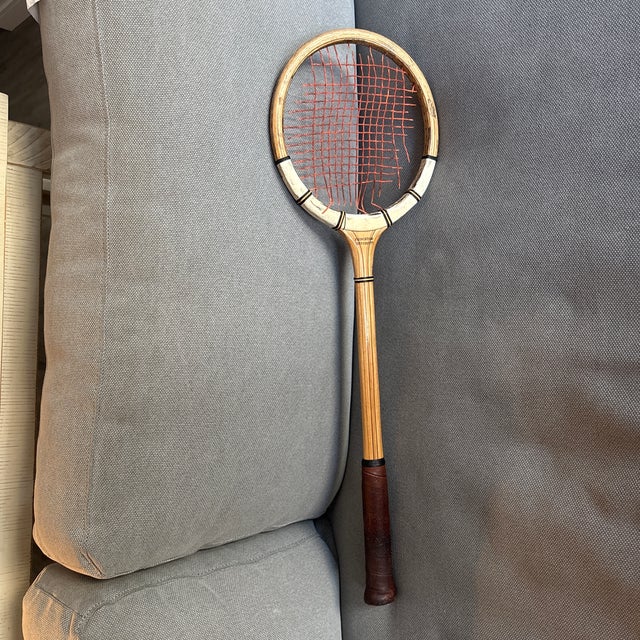 Brown Vintage 1950s Princeton University Private-Label Wooden Tennis Squash Racket – Provenance Verified For Sale - Image 8 of 12