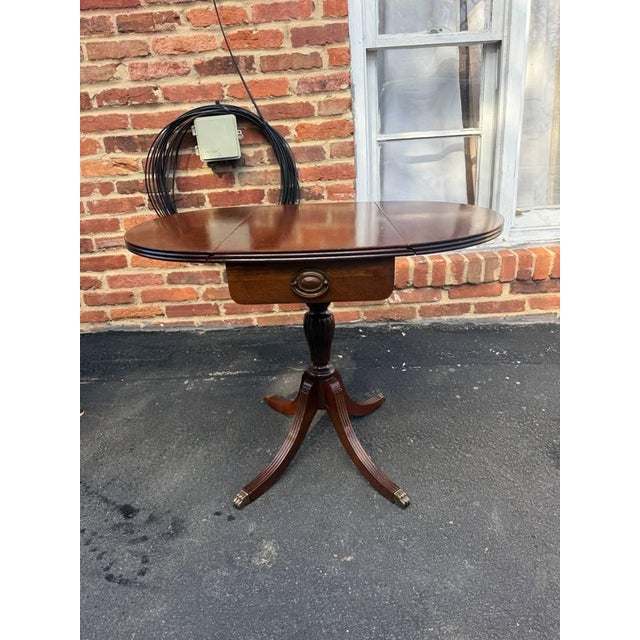 Early 20th Century Pair of Antique Duncan Phyfe Style Mahogany Drop Leaf Side Tables For Sale - Image 12 of 16