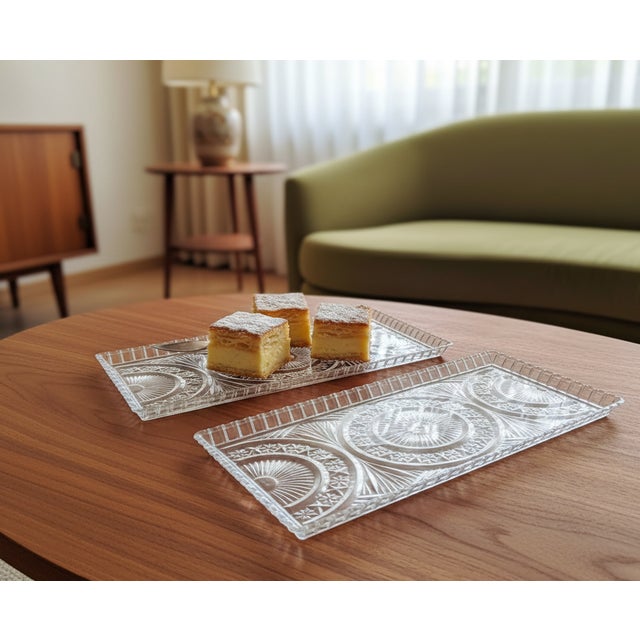 Plastic Vintage Plastic Attainable Trays, 1960s, Set of 2 For Sale - Image 7 of 8