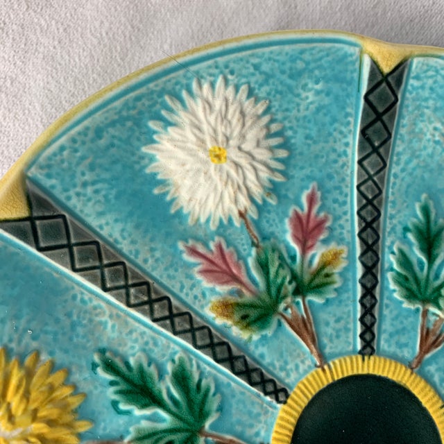 Late 19th Century Antique Wedgwood Majolica Pottery Chrysanthemum Turquoise Cake Stand For Sale - Image 5 of 7