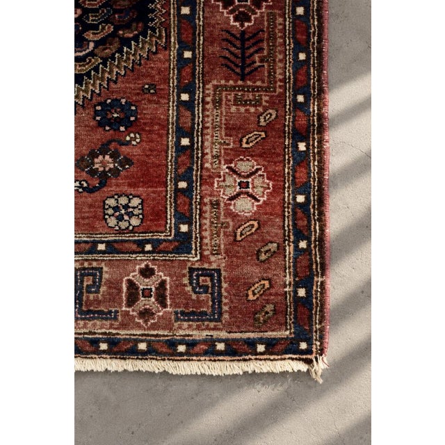 Vintage Hand-Woven Oriental Rug in Wool, 1960s For Sale - Image 17 of 18