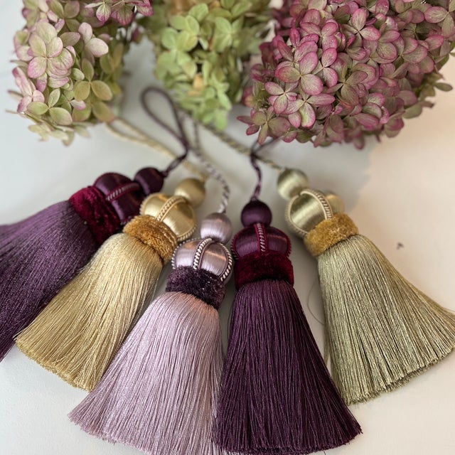 Pair of Dusty Mauve Luxury Key Tassels With Satin & Cut Velvet Details For Sale - Image 11 of 14