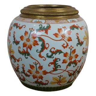 Late 20th Century United Wilson Porcelain Brass Chinoiserie Floral Ginger Jar Urn Planter Cachepot For Sale