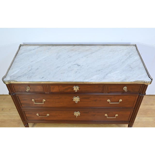 Louis XVI Mahogany Commode For Sale - Image 5 of 18