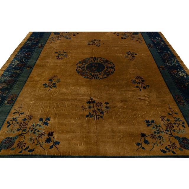 1920s Antique Chinese Art Deco Wool Rug With Medallion and Indigo Floral Borders 9x11 For Sale - Image 5 of 10