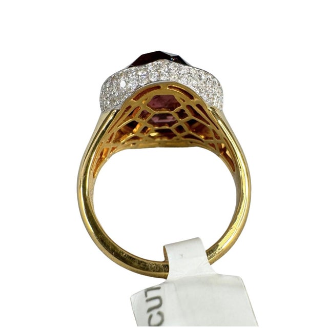 Early 21st Century 12.78 CTW Oval Ruby and Diamond Cocktail Ring in 18k Yellow Gold, Size 6 For Sale - Image 5 of 7