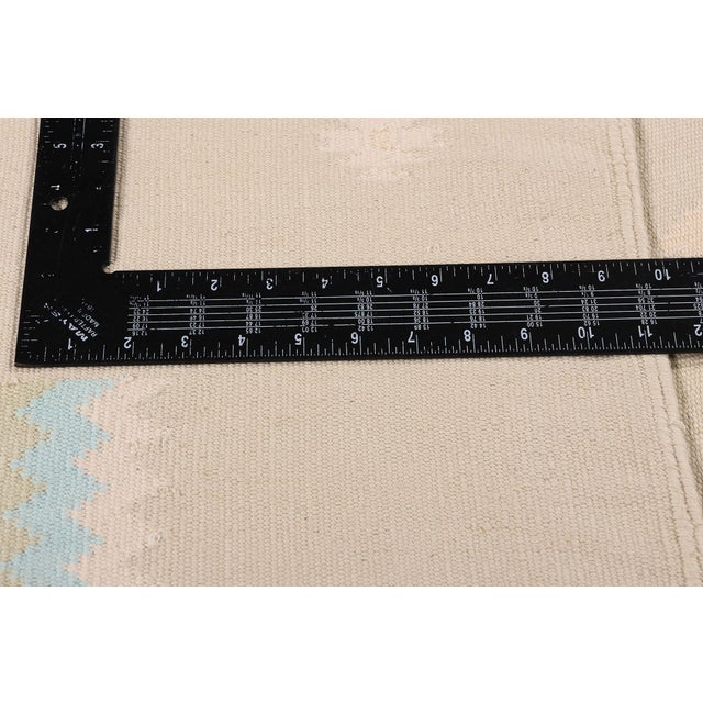 Textile Vintage Indian Dhurrie Rug, 05'10 X 08'10 For Sale - Image 7 of 10