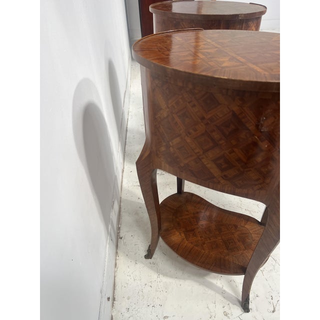 Small 20th Century Kidney-Shaped Chests of Drawers in Marquetry Veneer, Set of 2 For Sale - Image 12 of 14