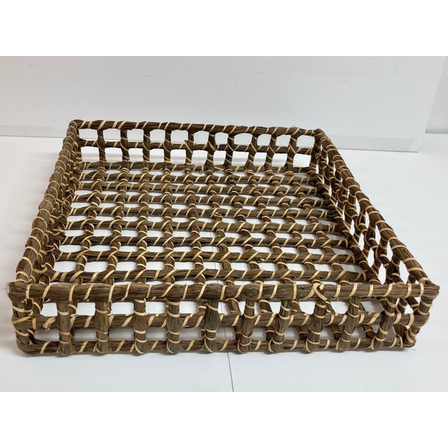 Fabulous Boho Chic Serving Tray made of woven Seagrass and hand knotted details. Nice Modern Square shape with open...