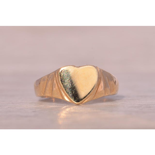 The Great: Childs Heart Signet Ring in Yellow Gold For Sale - Image 4 of 11