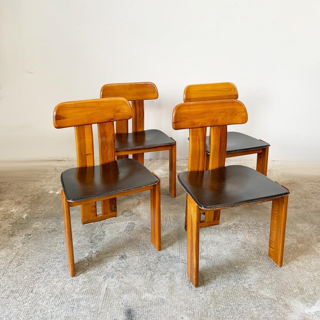 Sapporo Dining Chairs by Mario Marenco for Mobilgirgi, 1970, Set of 4, in Good conditions. Designed 1970 to 1979 I have...