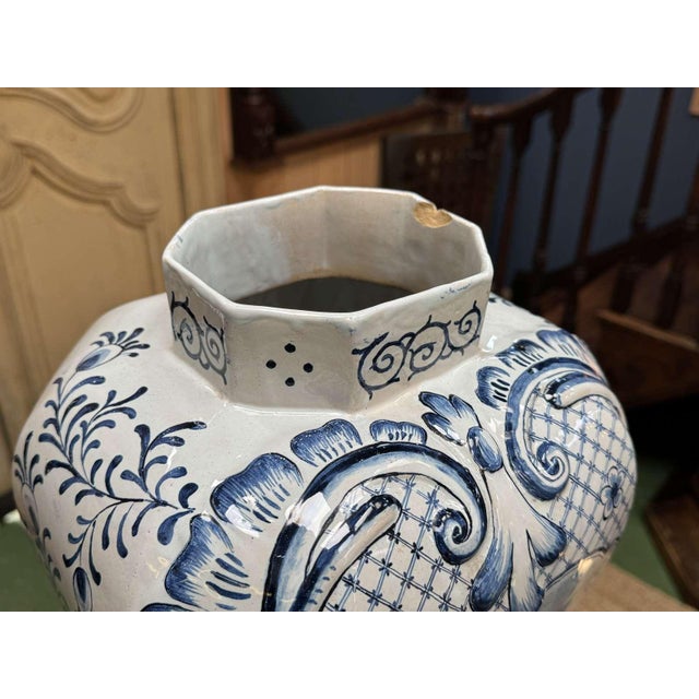 Large 19th Century Baluster Vase with Parrot Motif, Holland For Sale - Image 15 of 18