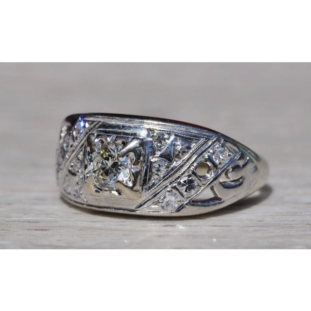 The Yateritas: Ladies White Gold Diamond Engagement Ring For Sale - Image 4 of 10