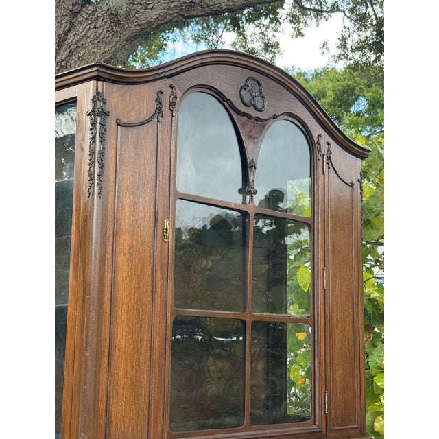 Antique French Provincial Walnut Display Cabinet With Carved Details For Sale In Tampa - Image 6 of 6