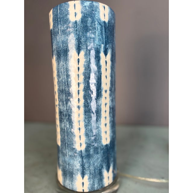 Regina Andrew Mali Blue and White Table Lamp For Sale In New York - Image 6 of 10