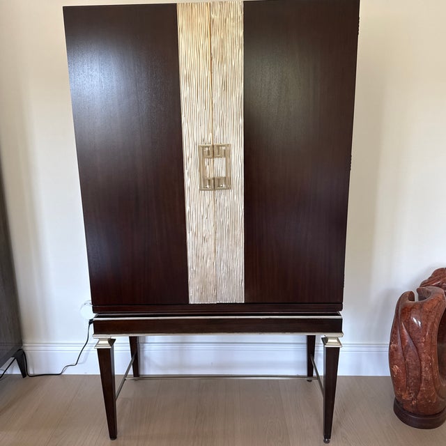 Ethan Allen Evansview Bar Cabinet in excellent like new condition. Ethan Allen Store price $4,140 Outside dimensions:...