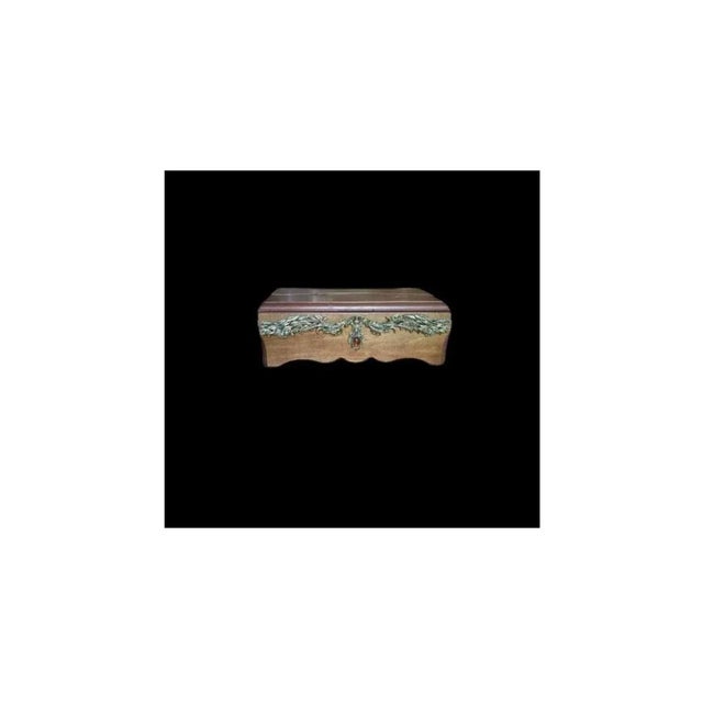 Traditional Country Elegant Parlor Piece: Solid Wood Hinged Lid, Gold Tone, Scalloped Walnut Ornamental Facial Tissue Box Napkin Holder Hotel Decor For Sale - Image 11 of 18