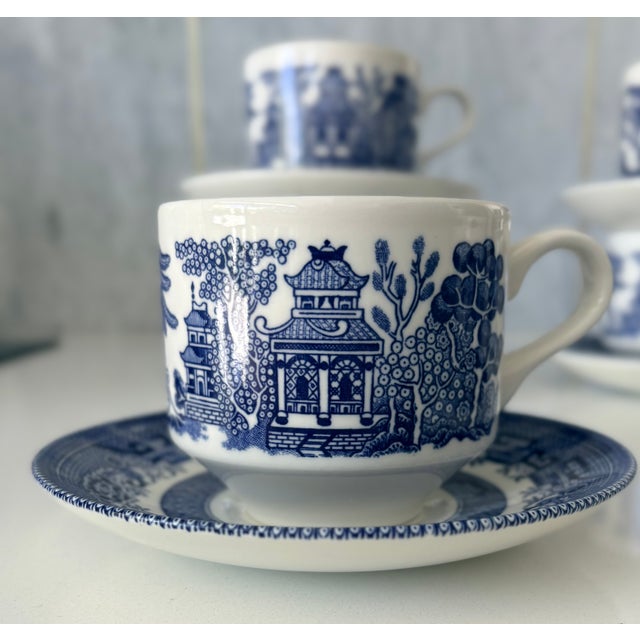 Ceramic Late 20th Century Blue Willow Georgian Shape Tea Cups and Saucers by Churchill of England, 18 Pieces For Sale - Image 7 of 15