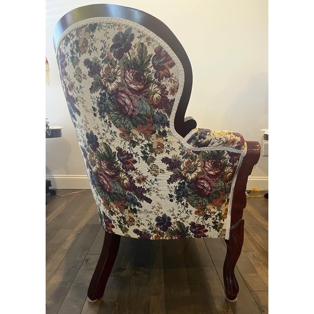 Carlton McLendon Victorian Harriet Marcus Loveseat For Sale - Image 4 of 5