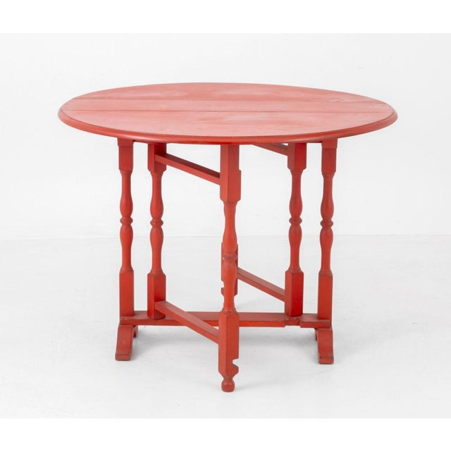 George III Style Red Painted Circular Drop Leaf Table For Sale In New York - Image 6 of 9