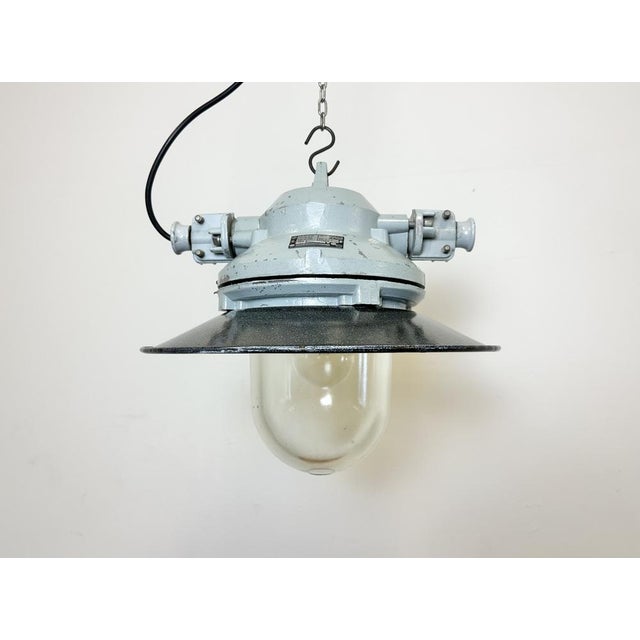 Gray Grey Cast Aluminium Explosion Proof Lamp with Enameled Shade from Elektrosvit, 1970s For Sale - Image 8 of 16
