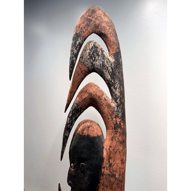 Mid 20th Century Garra Hook Sculpture on Display Stand Mid-Sepik River Papua New Guinea For Sale - Image 4 of 18