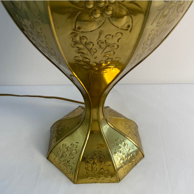 Indian 20th Century Indian Engraved Brass Table Lamp With Floral Decoration For Sale - Image 3 of 7