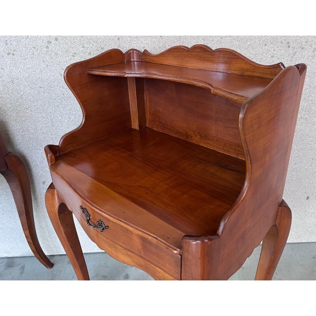 Early 20th Century Pair of French Nightstands Tables with Drawer and Open Shelf For Sale - Image 9 of 18