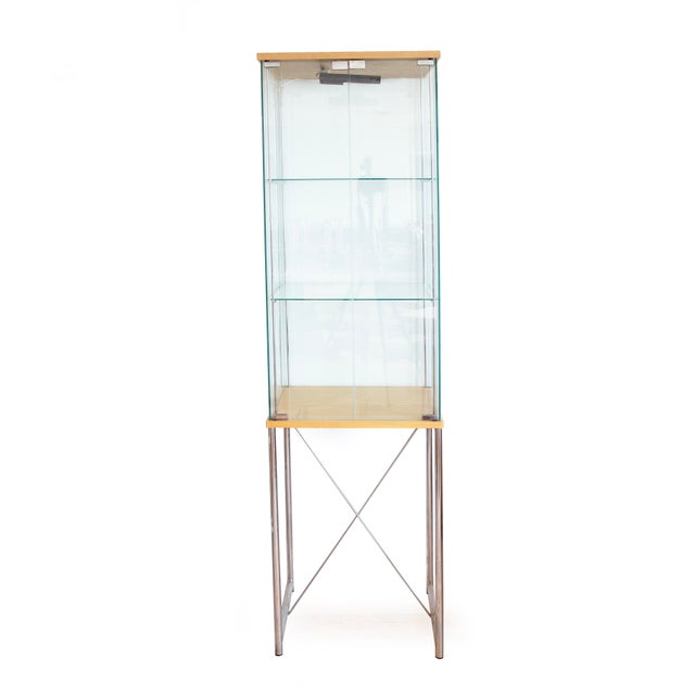 Mid-Century Modern Pair of Mid-Century Modern Glass and Blond Wood Display Cases For Sale - Image 3 of 14