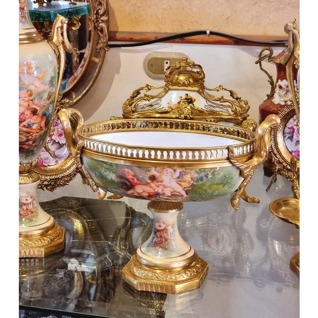 French French Louis XV Style Porcelain Garniture Set – White, Soft Green & Pink With Bronze Details, 3-Piece Collection For Sale - Image 3 of 4