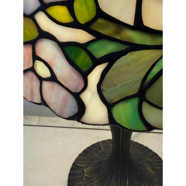 Vintage Mid 20th Century Tiffany Style Stained Glass Table Lamp For Sale - Image 6 of 11