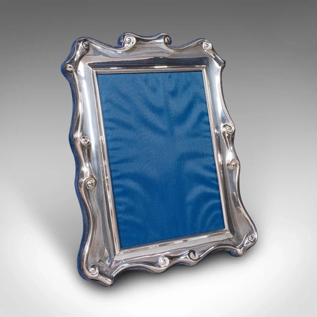 1930s Pair of Vintage Portrait Picture Frames, English, Silver Plate, 5x7, Art Deco For Sale - Image 5 of 10