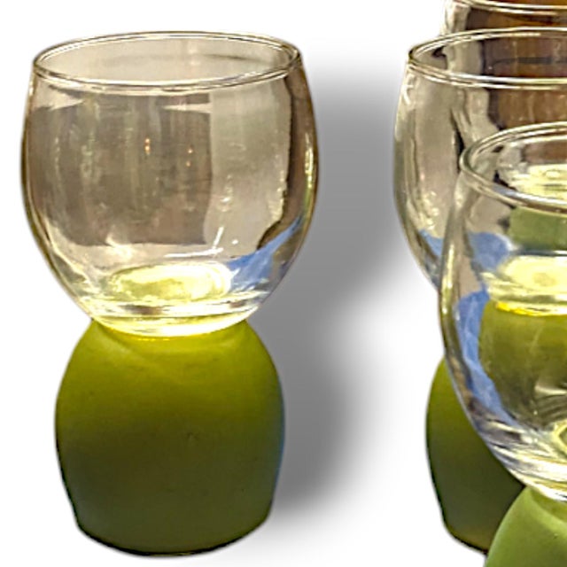 This set of 5 rare and collectible "Ring-A-Ding for Another Glass" will put zest and zing into your parties. The generous...