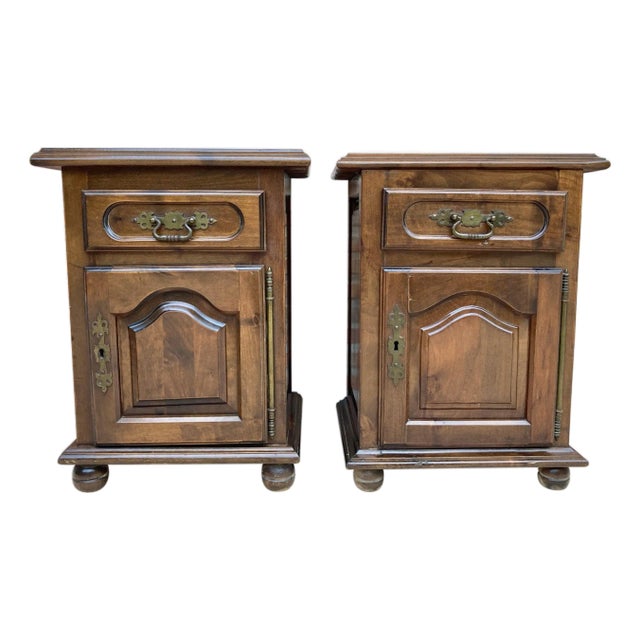Early 20th Century Spanish Nightstands with Drawer & Bronze Details, 1920, Set of 2 For Sale