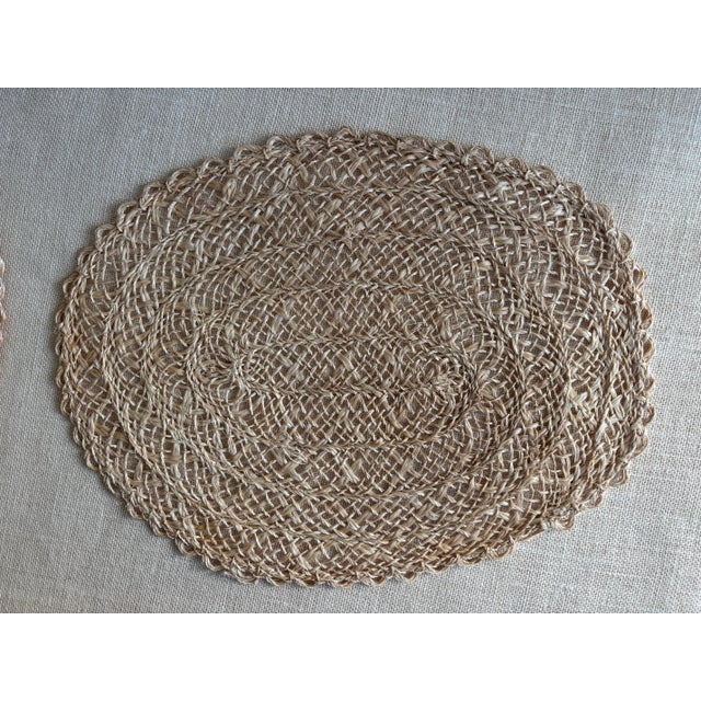 Late 20th Century Vintage Mid Century Modern Handwoven Raffia Placemats Oval Scalloped Edge Boho Coastal Set of 16 For Sale - Image 5 of 6