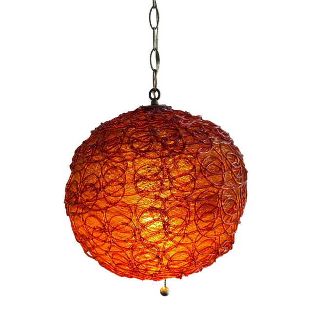 1960s Mod Lucite Spaghetti Spun Fiberglass Lamp For Sale