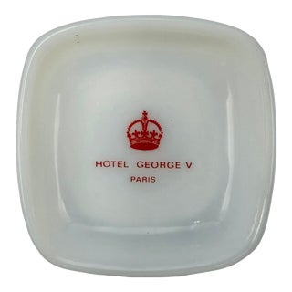 Vintage George v Four Seasons Hotel Ashtray Dish Paris France Milk Glass For Sale