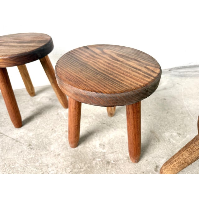 Wood Vintage Tripod Stools in Beech, 1960s, Set of 3 For Sale - Image 7 of 10