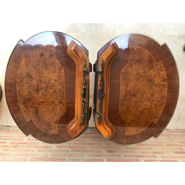 1920s Vintage Louis XVI Style Metal and Mirror Marquetry Nightstands, 1920s, Set of 2 For Sale - Image 5 of 18