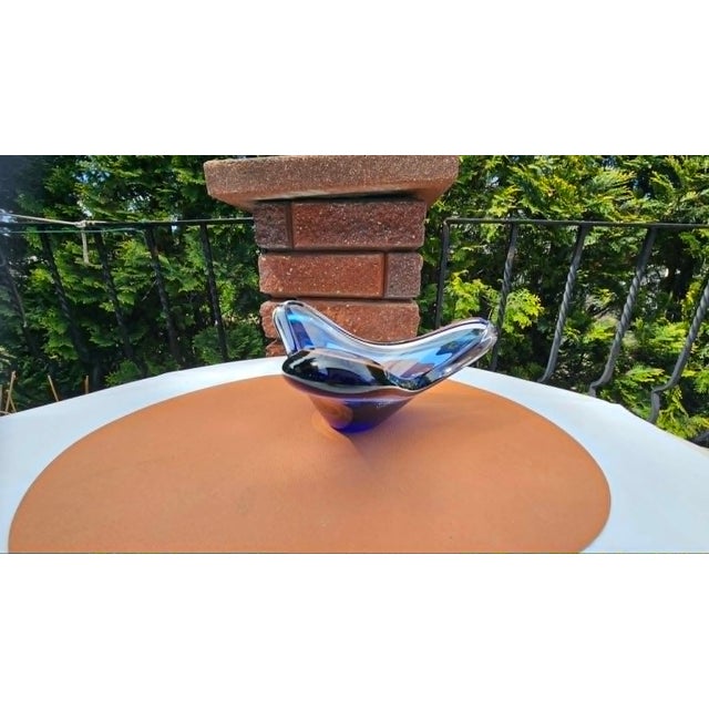 Glass platter, cobalt, Murano, 1970s dimensions: height 11 cm, diameter 28 cm.