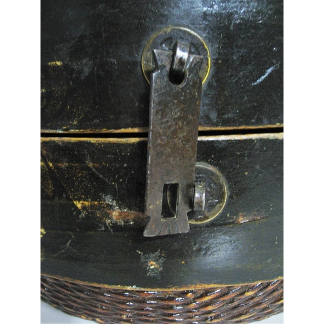 Chinese Woven Rattan Hat Box - 16" - Late 19thc. For Sale In New York - Image 6 of 11