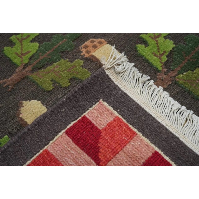 Green Sumak Rug 9' X 12' For Sale - Image 8 of 11