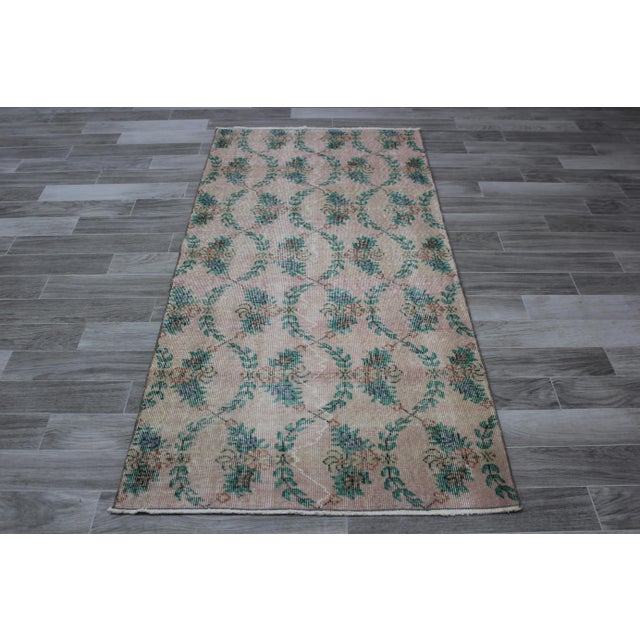 1970s Turkish Anatolian Handmade Floral Desing Runner Rug For Sale - Image 12 of 12