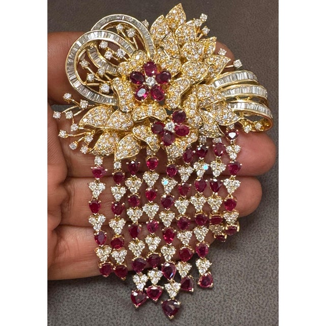 This stunning vintage 1960s floral brooch of opulent aesthetic and unmatched sophistication depicts a very precious...