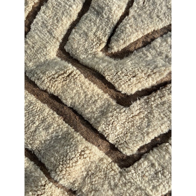 Moroccan Beni Ouarain Wool Rug, 1990 For Sale - Image 6 of 11