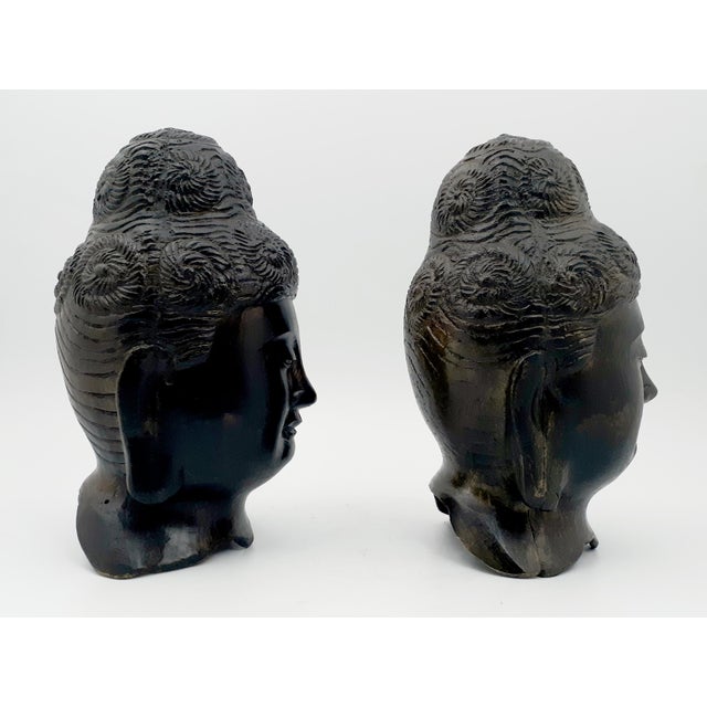 1930s A Pair of Chinese Bronze Buddha Heads For Sale - Image 5 of 7