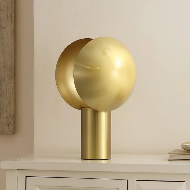 Modern Frey 15" Table Lamp in Brass For Sale - Image 3 of 3